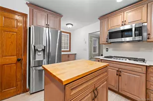 247-23 91st Ave, Bellerose, NY 11426 - Photo 15