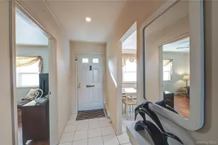 118 Harbor S, Amityville, NY 11701 - Photo 5