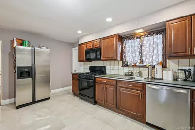 19 Tanneyanns Lane, West Haverstraw, NY 10993 - Photo 11