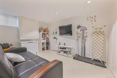 972 S End, Hewlett, NY 11598 - Photo 19