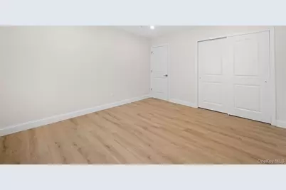 48 Victorian Lane, Medford, NY 11763 - Photo 17