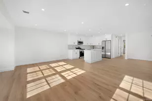 48 Victorian Ln, Medford, NY 11763 - Photo 3