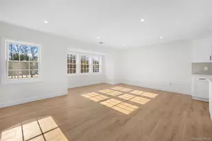 48 Victorian Ln, Medford, NY 11763 - Photo 9