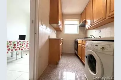 67-20 218 Street #Lower, Bayside, NY 11364 - Photo 13