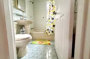 67-20 218th St, Bayside, NY 11364 - Photo 9