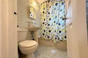 67-20 218th St, Bayside, NY 11364 - Photo 7