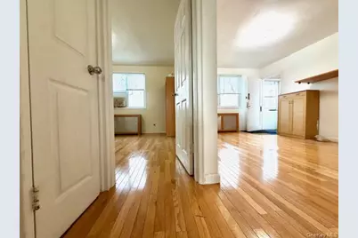 67-20 218 Street #Lower, Bayside, NY 11364 - Photo 11