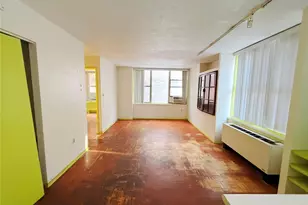 520 W 112th St, New York, NY 10025 - Photo 3