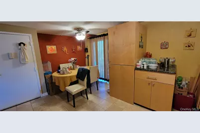 404 Parr Meadow Drive #4D, Newburgh, NY 12550 - Photo 5