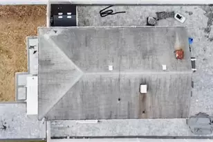 45 Amsterdam Ave, West Babylon, NY 11704 - Photo 3