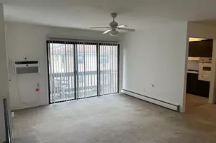 122 Sneden Pl, Spring Valley, NY 10977 - Photo 5