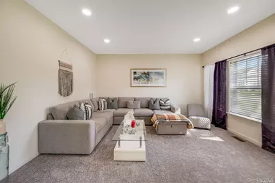 7 Pondview Circle, Shirley, NY 11967 - Photo 11