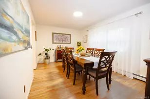 94 Kings Dr, Riverhead, NY 11901 - Photo 3