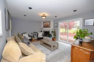 94 Kings Dr, Riverhead, NY 11901 - Photo 25