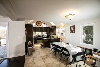 17 Glamford Avenue, Port Washington, NY 11050 - Photo 7