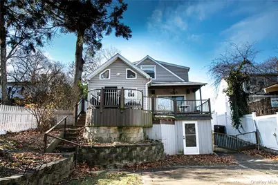 17 Glamford Avenue, Port Washington, NY 11050 - Photo 3