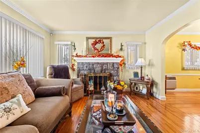 119-20 9th Avenue, College Point, NY 11356 - Photo 3