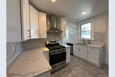 85 Locust Avenue, Scarsdale, NY 10583 - Photo 17