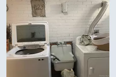 85 Locust Avenue, Scarsdale, NY 10583 - Photo 35