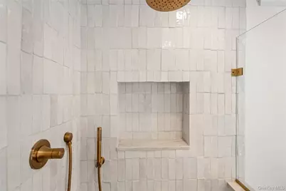 4 Carriage Lane, Southampton, NY 11968 - Photo 19