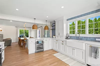 4 Carriage Lane, Southampton, NY 11968 - Photo 13