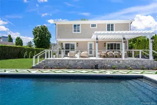 4 Carriage Ln, Southampton, NY 11968 - Photo 39