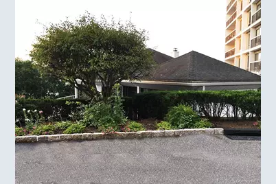 100 High Point Drive #305, Hartsdale, NY 10530 - Photo 37