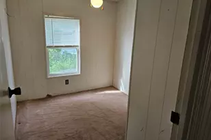 1964106 River Rd, Calverton, NY 11933 - Photo 15