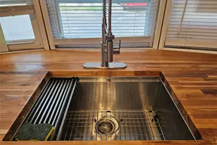 1964106 River Rd, Calverton, NY 11933 - Photo 3