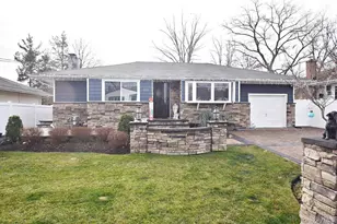 50 Croley St, Huntington, NY 11743 - Photo 35