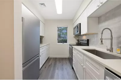 34 Montauk Highway #12, Westhampton, NY 11977 - Photo 3