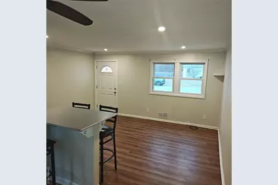 909 Provost Avenue, Bellport, NY 11713 - Photo 11