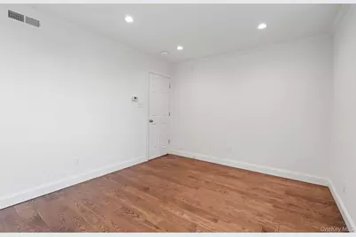 1 Anchorage #101, Freeport, NY 11520 - Photo 13