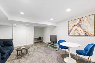 44 Amherst Drive, New Rochelle, NY 10804 - Photo 15