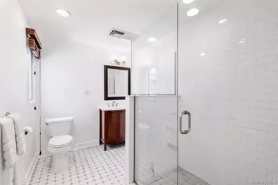 75 Fenimore Road, New Rochelle, NY 10804 - Photo 15