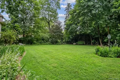 47 Elk Avenue, New Rochelle, NY 10804 - Photo 31