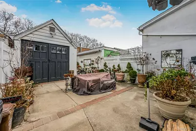 13225 82nd Street, Ozone Park, NY 11417 - Photo 31