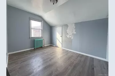 [Address not provided], Valley Stream, NY 11580 - Photo 5