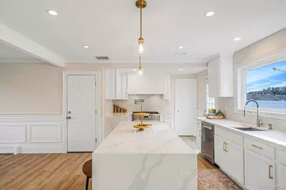 36 Flintridge Drive, Holbrook, NY 11741 - Photo 11