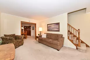 135 Barwick Blvd, Mineola, NY 11501 - Photo 5