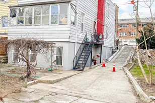 822 E 215th St, Bronx, NY 10467 - Photo 25