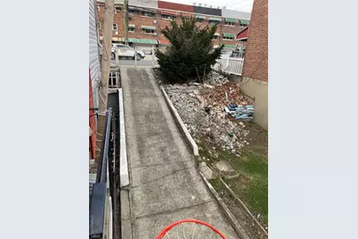 822 E 215th Street, Bronx, NY 10467 - Photo 23