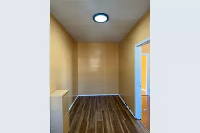 822 E 215th Street, Bronx, NY 10467 - Photo 11