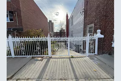 822 E 215th Street, Bronx, NY 10467 - Photo 13