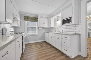 863 Woodbury Rd, Woodbury, NY 11797 - Photo 15