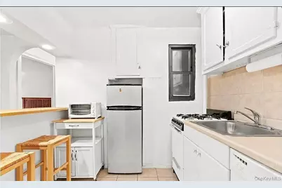 240 E 24th Street #3F, New York, NY 10010 - Photo 7