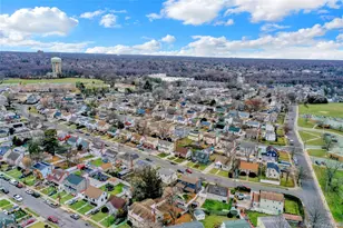 781 Union Dr, Uniondale, NY 11553 - Photo 23