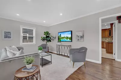 781 Union Drive, Uniondale, NY 11553 - Photo 3