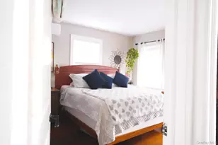 22 Everett St, Lynbrook, NY 11563 - Photo 17