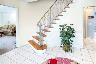 31 Pleasant Ridge Dr, Poughkeepsie, NY 12603 - Photo 3